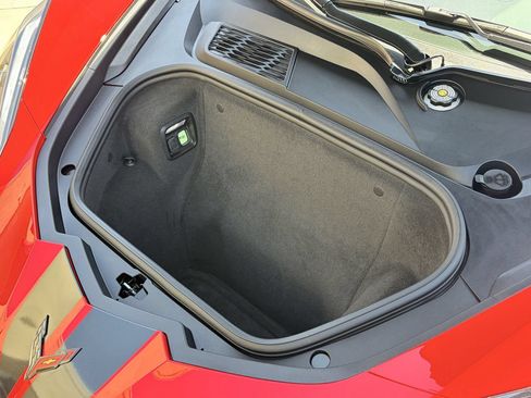 Used 2025 Chevrolet Corvette Z06 RWD image 30