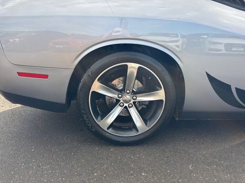 Used 2015 Dodge Challenger R/T Plus RWD image 11