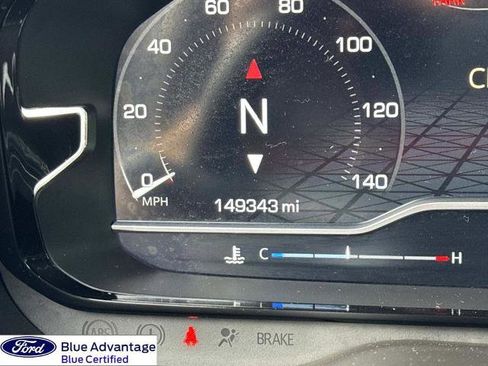 Used 2023 GMC Yukon XL Denali RWD image 2