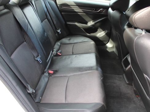 Used 2019 Honda Accord Sport image 16