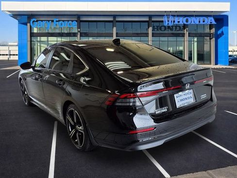 Used 2023 Honda Accord Sport image 3