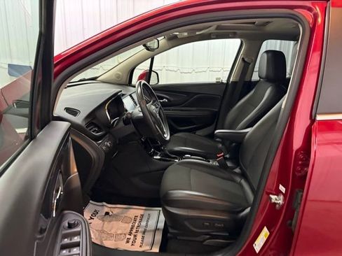 Used 2018 Buick Encore Preferred image 27