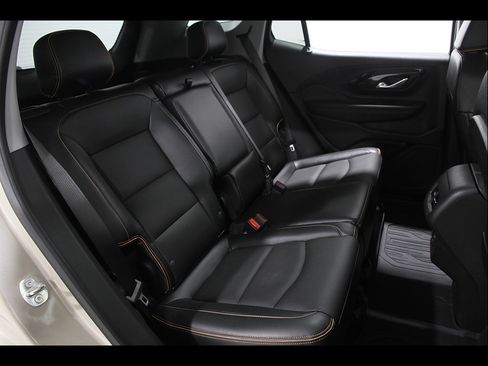 Certified 2023 GMC Terrain AT4 w/ Infotainment Package II AWD/4WD image 19