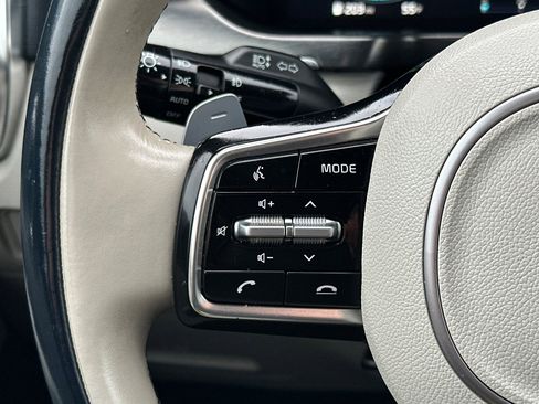 Used 2022 Kia Sorento SX Prestige image 29