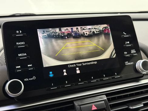 Used 2018 Honda Accord LX image 31