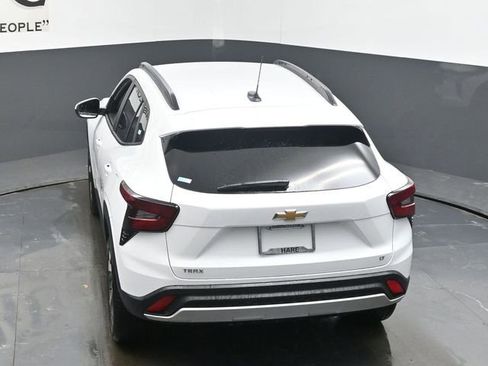 New 2026 Chevrolet Trax LT w/ Driver Confidence Package image 35