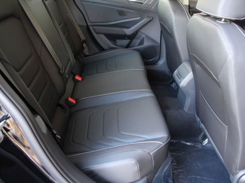 Used 2024 Volkswagen Jetta SEL FWD image 17