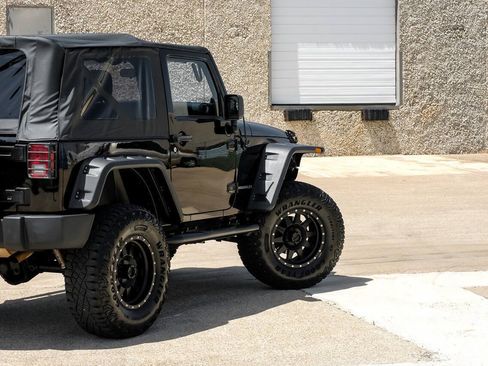 Used 2014 Jeep Wrangler Sport AWD/4WD image 12