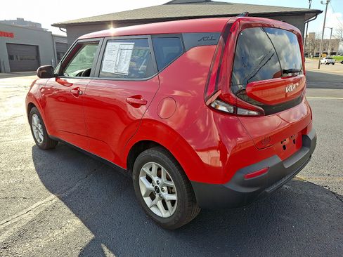 Used 2022 Kia Soul LX w/ Technology Package FWD image 13
