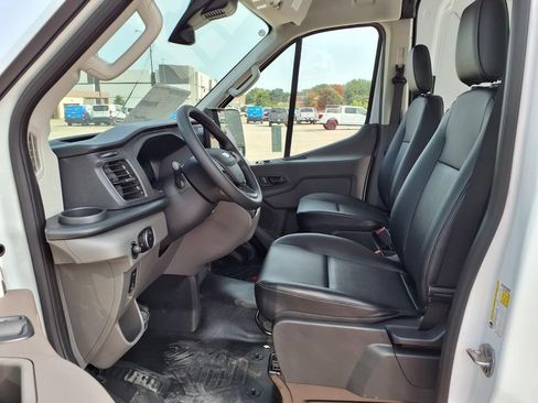 New 2026 Ford Transit 150 148 Medium Roof RWD image 19