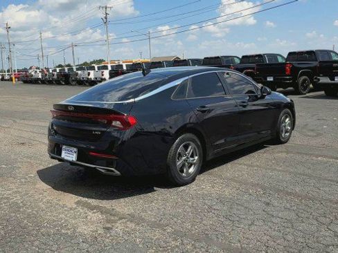 Used 2021 Kia K5 LXS image 8
