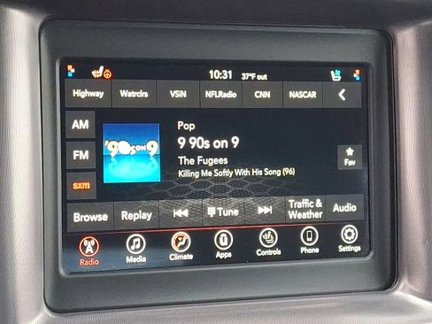 Used 2021 Dodge Charger SXT w/ Leather Interior Group image 19