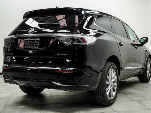 Used 2023 Buick Enclave Avenir w/ Avenir Technology Package AWD/4WD image 12
