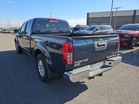 Used 2020 Nissan Frontier SV w/ SV Utility Package image 5