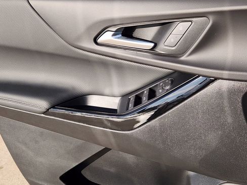 New 2026 Chevrolet Equinox LT image 16