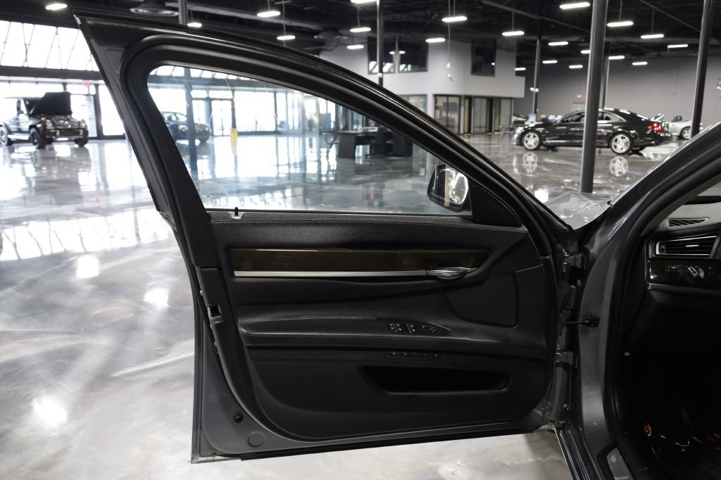 Used 2012 BMW 740Li RWD image 10