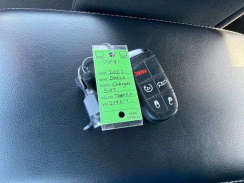 Used 2022 Dodge Charger SXT RWD image 32