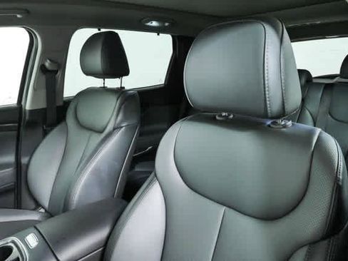 Used 2023 Hyundai Santa Fe SEL w/ Premium Package FWD image 5