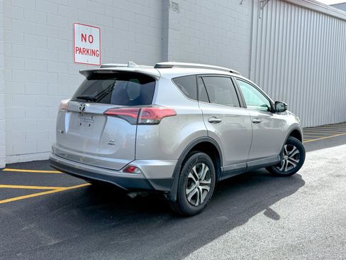 Used 2017 Toyota RAV4 LE image 6