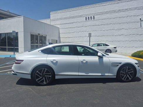Used 2026 Genesis G80 2.5T Advanced AWD/4WD image 8