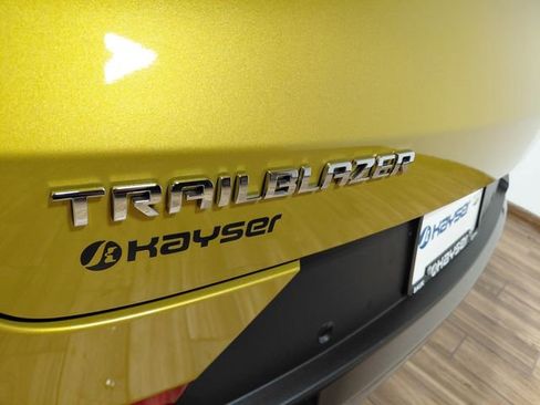 Certified 2023 Chevrolet TrailBlazer ACTIV w/ Sun and Liftgate Package FWD image 17