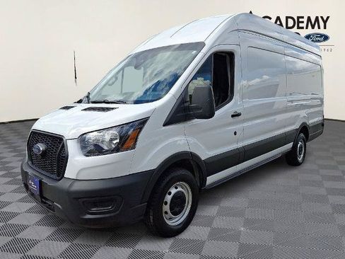 Certified 2025 Ford Transit 250 148 High Roof Extended RWD image 3