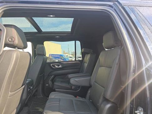 Used 2022 Chevrolet Suburban RST w/ Luxury Package image 14