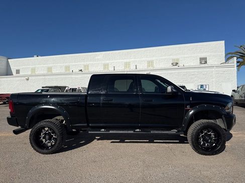 Used 2014 RAM 2500 Laramie w/ Black Appearance Group image 4