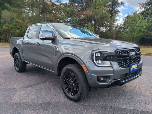 New 2025 Ford Ranger Lariat w/ FX4 Off-Road Package image 2