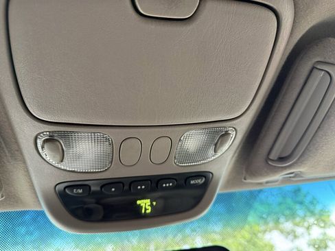 Used 2005 Toyota Tundra SR5 AWD/4WD image 9