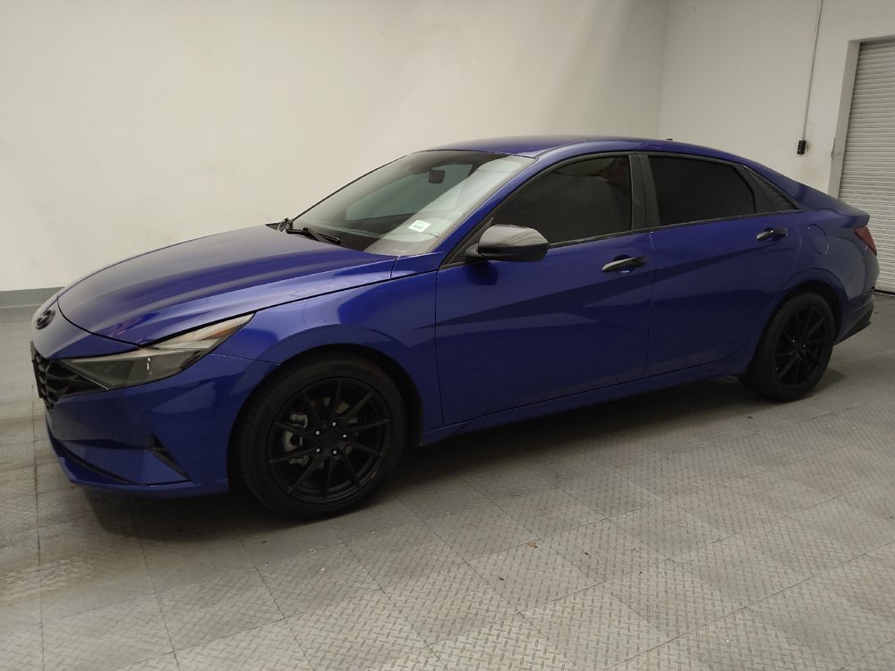 Used 2023 Hyundai Elantra SEL w/ Convenience Package FWD image 2
