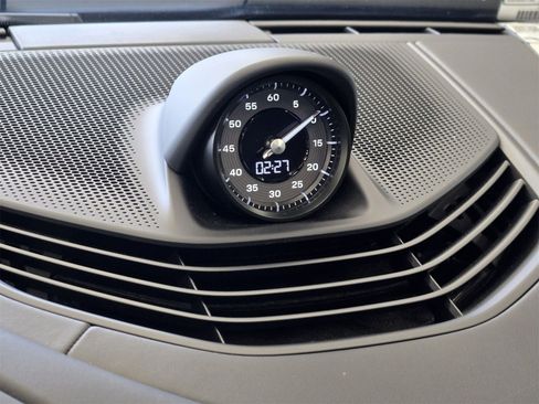 Used 2025 Porsche Taycan 4S image 18