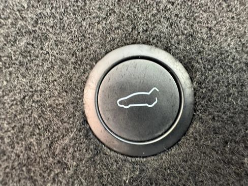 Used 2022 Tesla Model X AWD/4WD image 24
