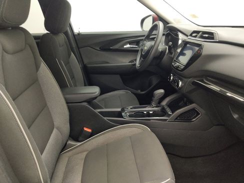 Used 2021 Chevrolet TrailBlazer LT w/ Convenience Package FWD image 21