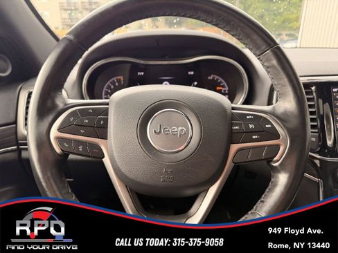 Used 2020 Jeep Grand Cherokee Limited AWD/4WD image 19