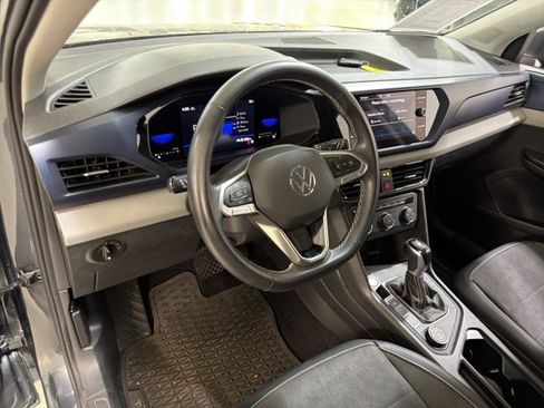 Used 2022 Volkswagen Taos SE AWD/4WD image 9