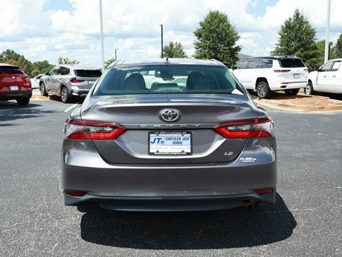 Used 2022 Toyota Camry LE FWD image 7