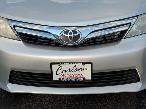 Used 2012 Toyota Camry LE FWD image 9