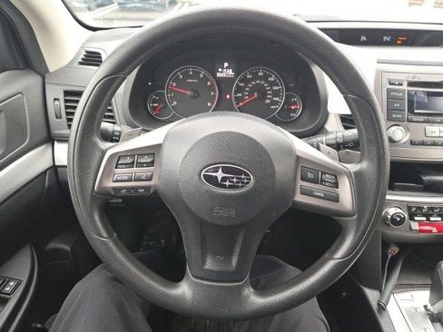 Used 2014 Subaru Outback 2.5i w/ Alloy Wheel Package image 3