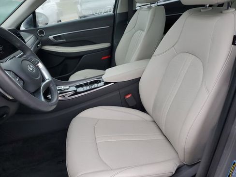 Used 2022 Hyundai Sonata Limited image 25