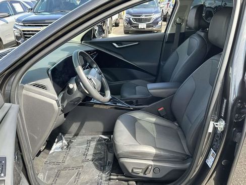 Used 2023 Kia Niro Wind w/ Wind Preserve Package FWD image 17