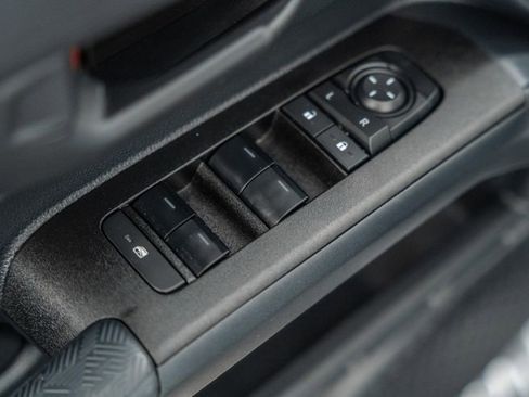 Certified 2025 Toyota 4Runner SR5 image 39