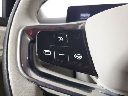 Certified 2025 Volvo EX90 Ultra AWD/4WD image 24