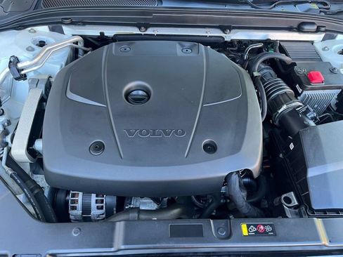Used 2019 Volvo S60 T6 R-Design AWD/4WD image 29