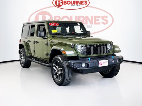 Used 2024 Jeep Wrangler Unlimited w/ Convenience Group AWD/4WD image 1