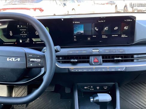 Used 2025 Kia K4 LXS image 7