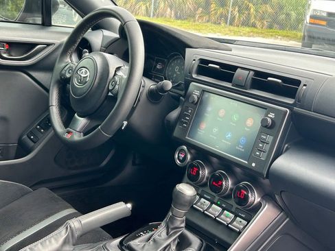 Used 2023 Toyota GR86 Premium RWD image 26