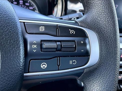 Used 2023 Kia K5 LXS image 18