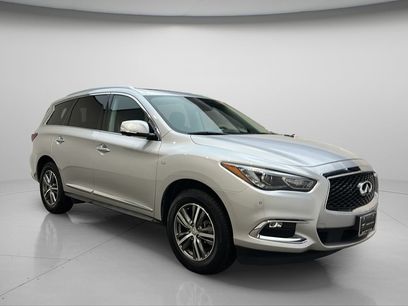 Used 2020 INFINITI QX60 Luxe w/ Essential Package