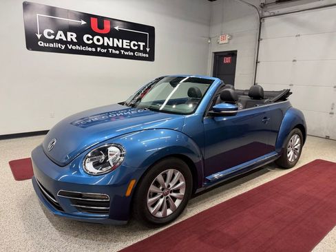 Used 2019 Volkswagen Beetle 2.0T S FWD image 2